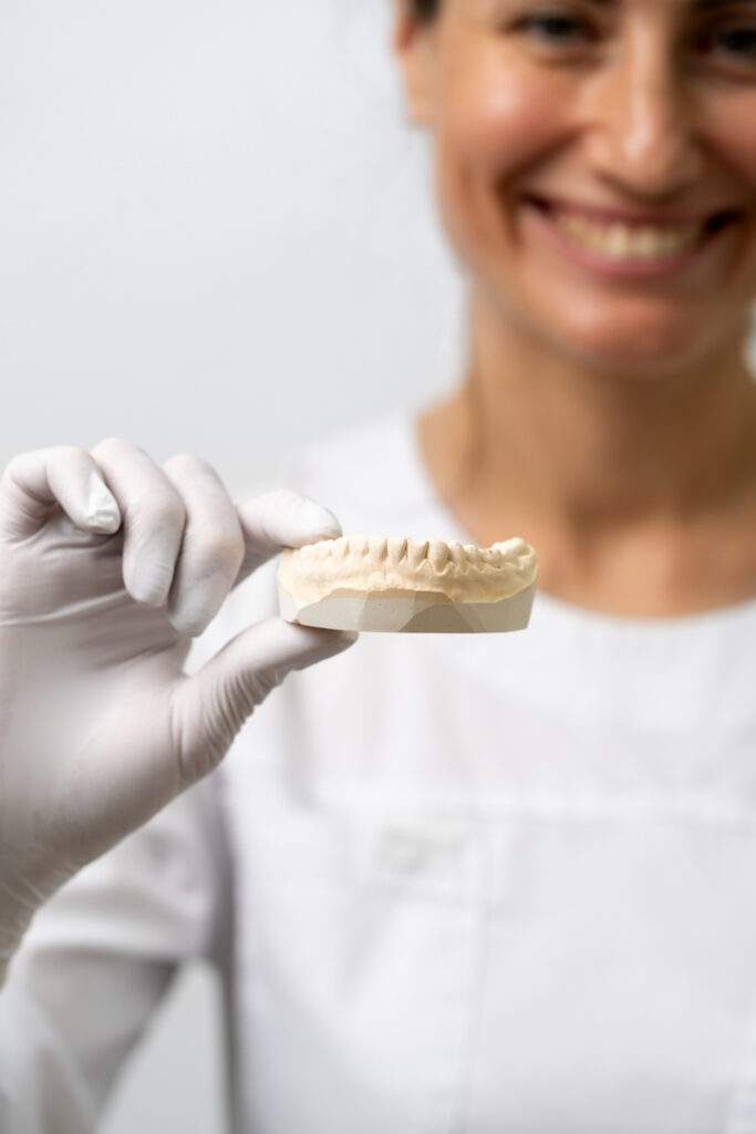 Prótesis dental en Brunete